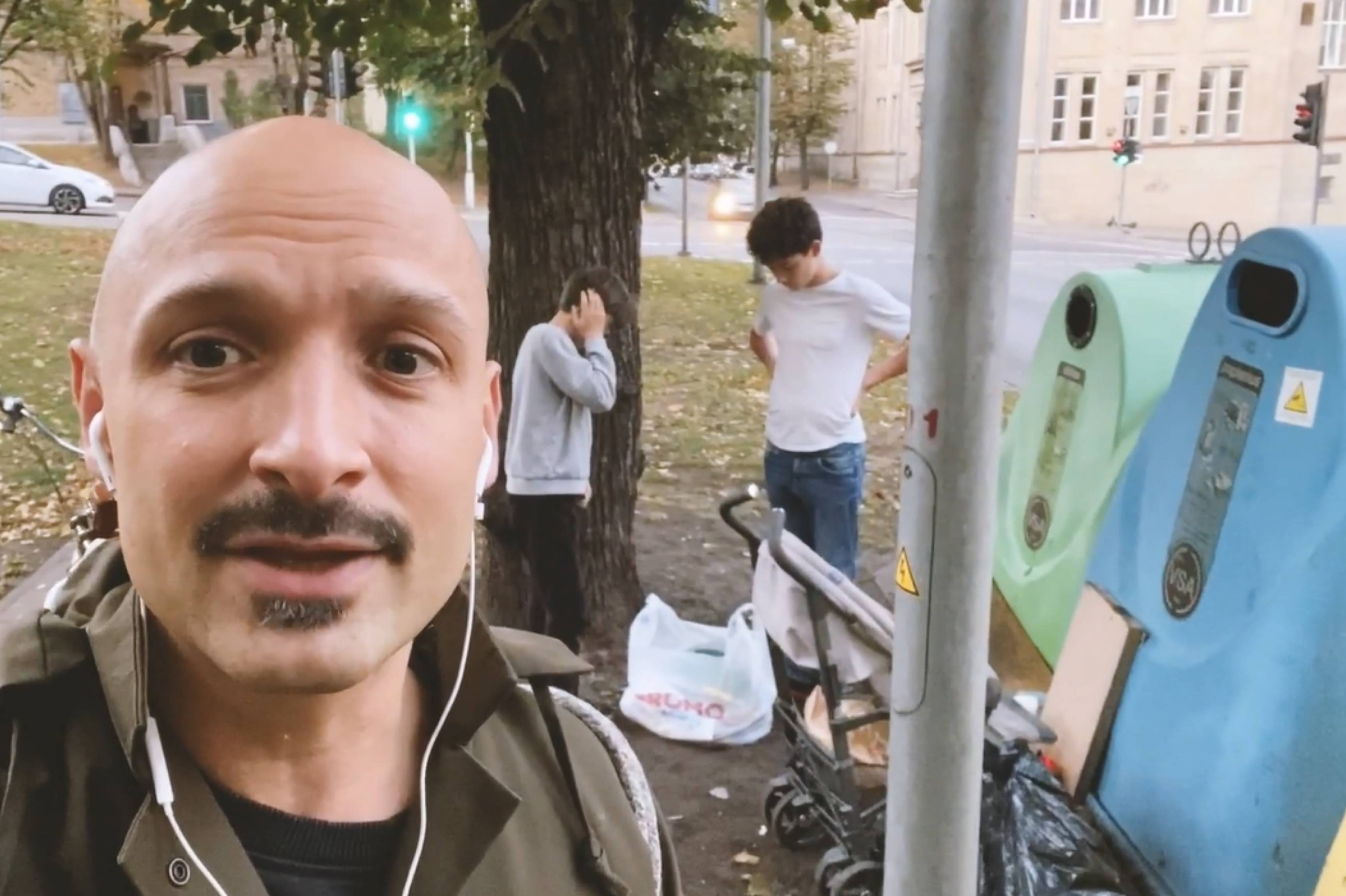 Rūšiavimas nesibaigia namuose