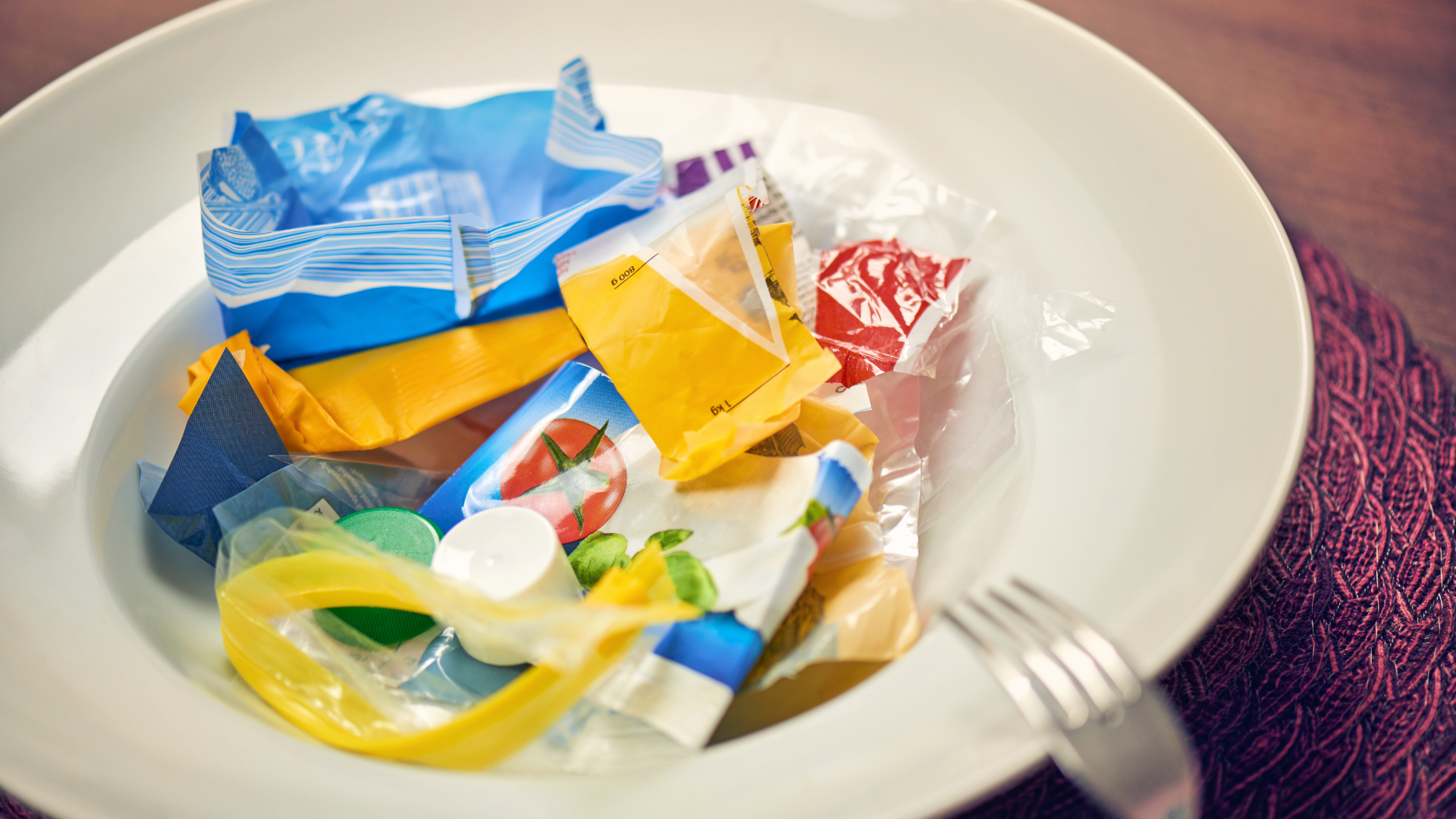 JT renkasi į pirmąją darbo grupę dėl plastiko taršos mažinimo konvencijos, pirmąsias gaires išvysime 2024-aisiais