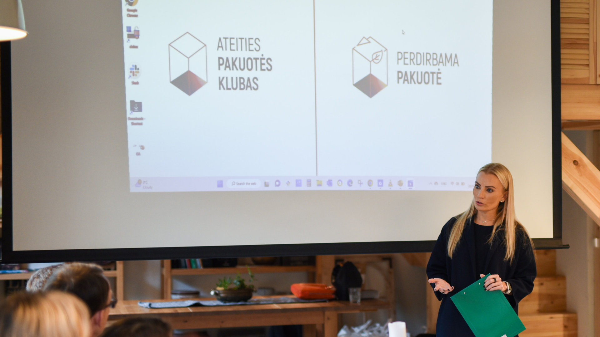 „Ateities pakuotės“ klubo nariai tvarių pakuočių temą gvildeno Verslo pusryčiuose